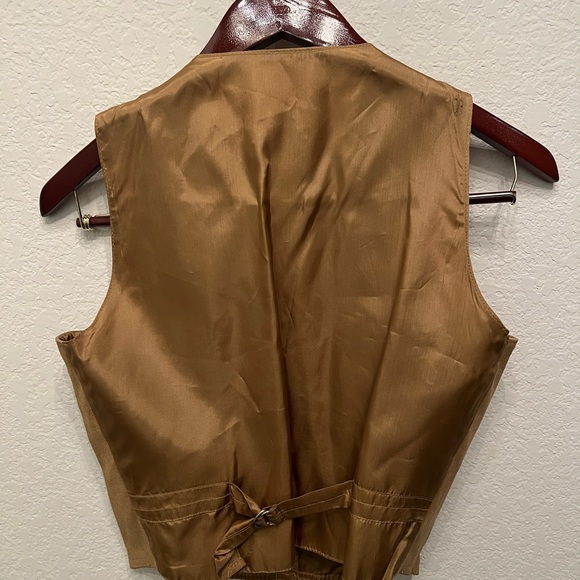 SOLD Vintage camel leather suede vest - Picture 5 of 6